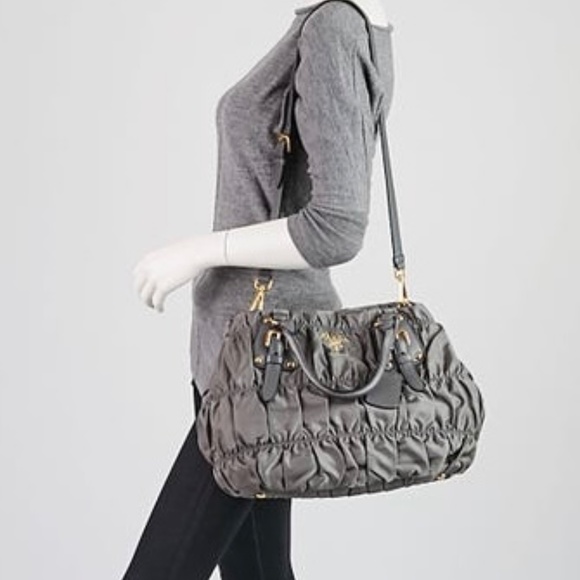 Prada - Grey Tessuto Gaufre Nylon - Crossbody Bag - Picture 16 of 16